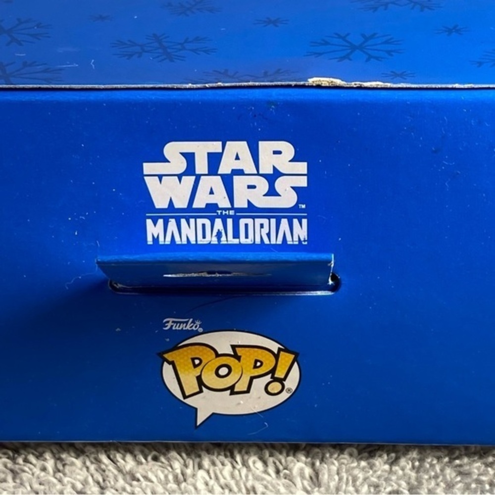 Hallmark Star Wars‎ Ornament Funko Pop The Mandalorain & Grogu - Picture 5 of 6